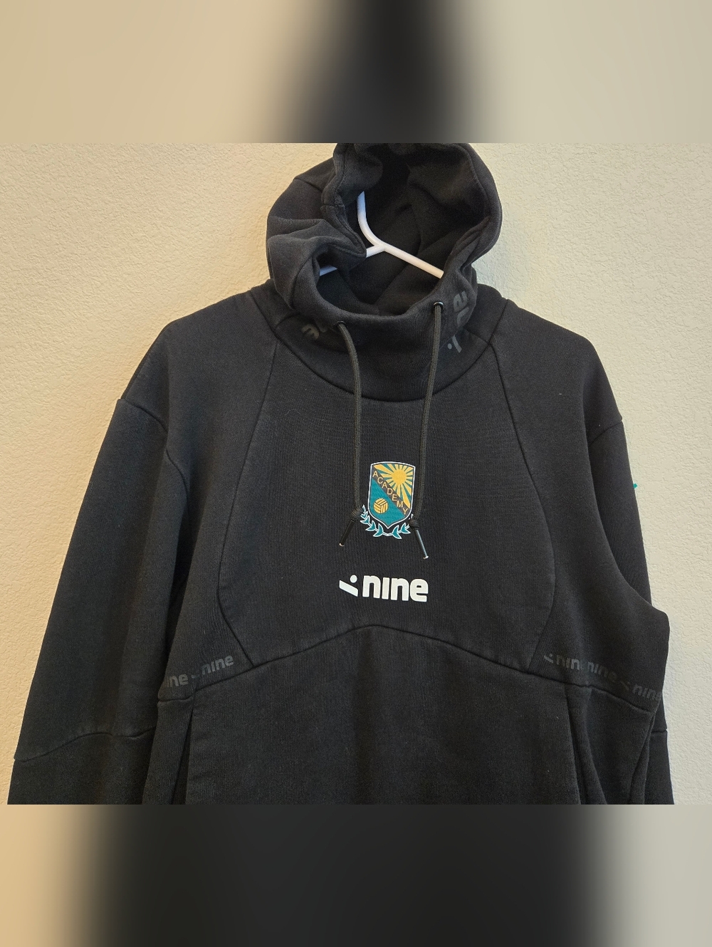 Ninesquared Academy Volleyball Hooded Sweatshirt Sz L Black, Logo Front & Back - Picture 2 of 10